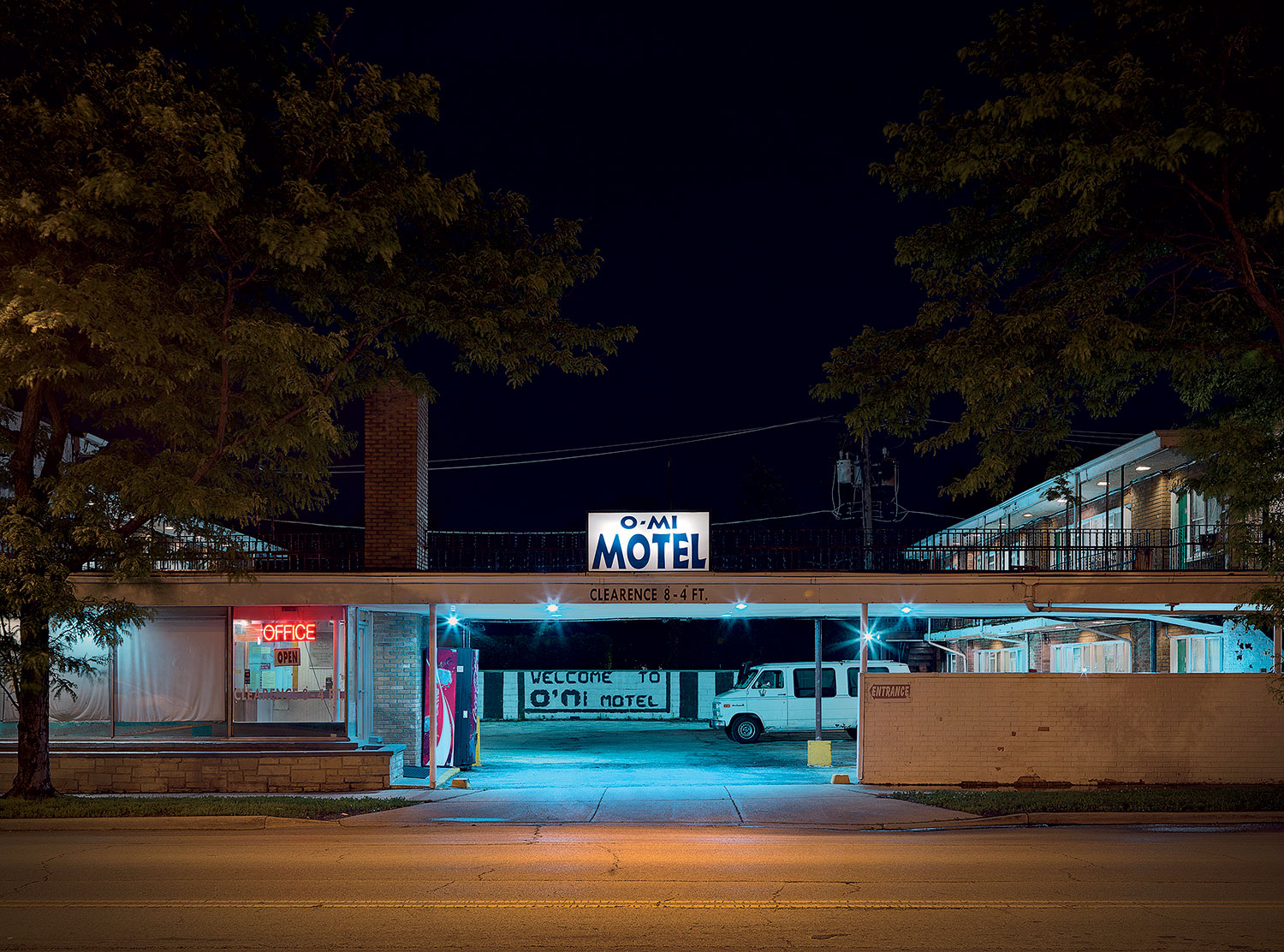 O-Mi Motel storefront