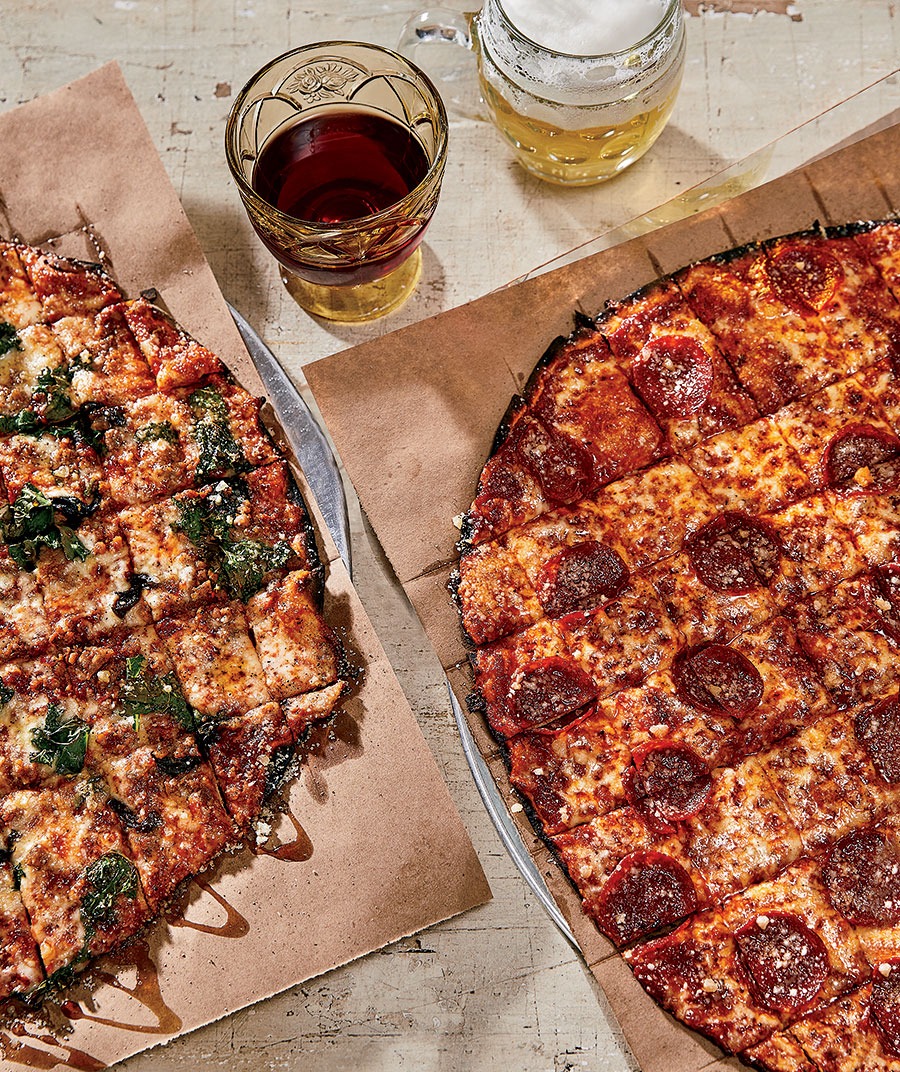 St. Louis-Style vs. Chicago Tavern-Style Pizza - Slice Pizza Blog