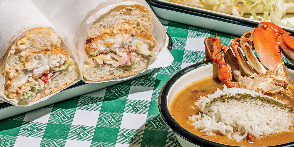 Daisy's Po-Boy and Tavern  in Chicago, IL