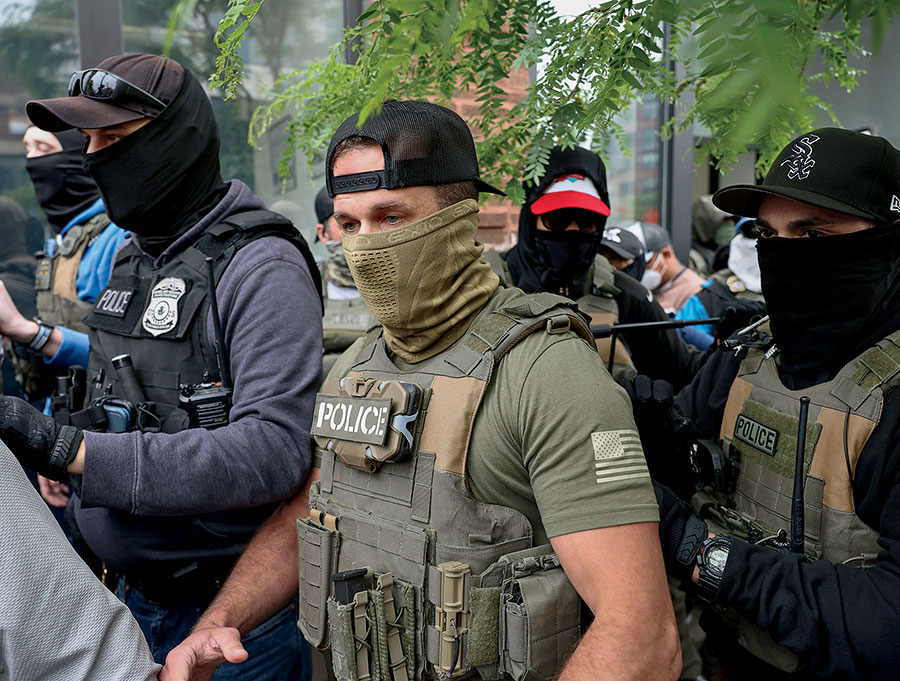 ICE agents in Chicago