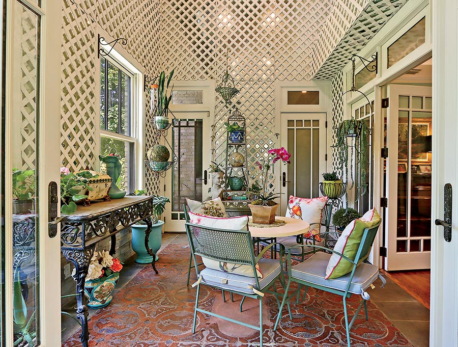 The patio in the Fort Sheridan home