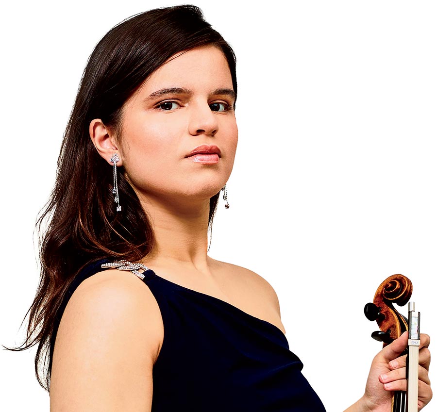 Violinist Rabia Brooke