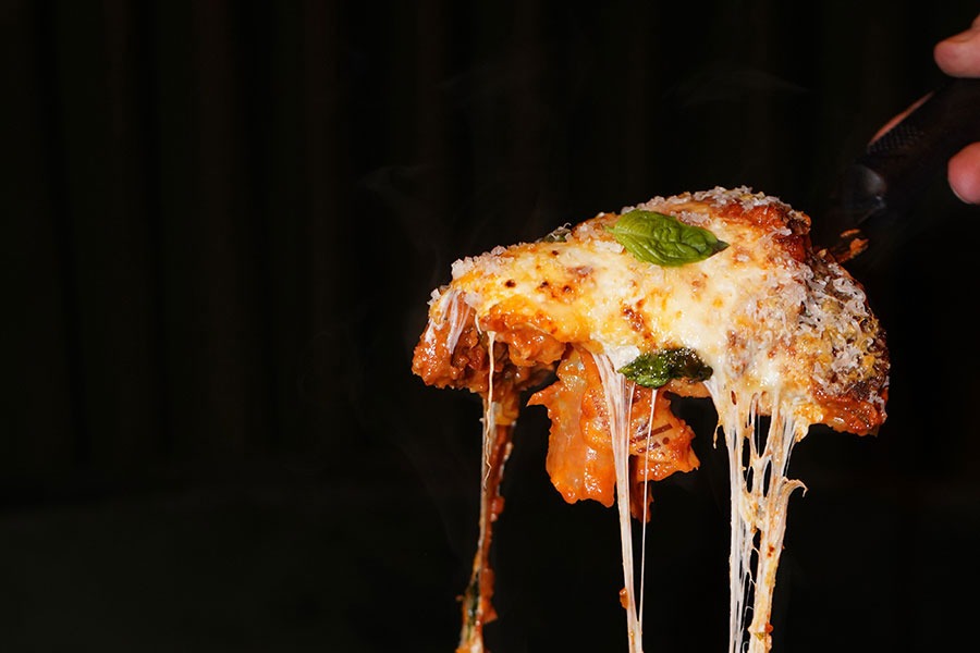 Food being served at Deliz