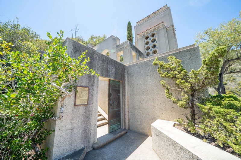Wrigley Memorial and Botanic Garden Monument 